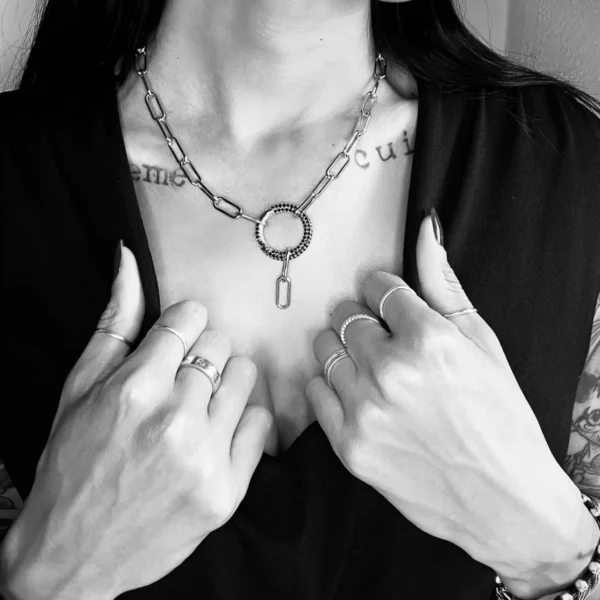 Collana girocollo silver con cerchio e zirconi neri