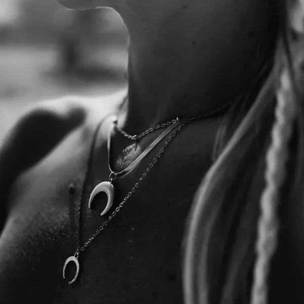 Collana amuleto Mezzaluna
