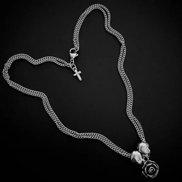 Collana La Rosa e la spina